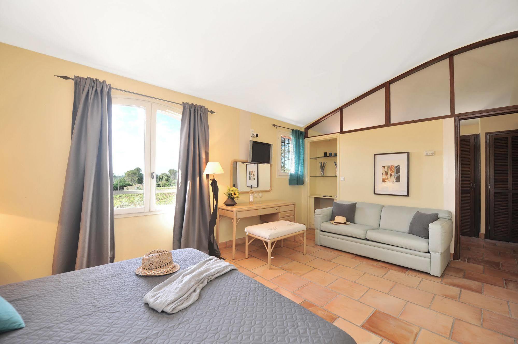 Domaine Rabiega Hotel Flayosc ภายนอก รูปภาพ